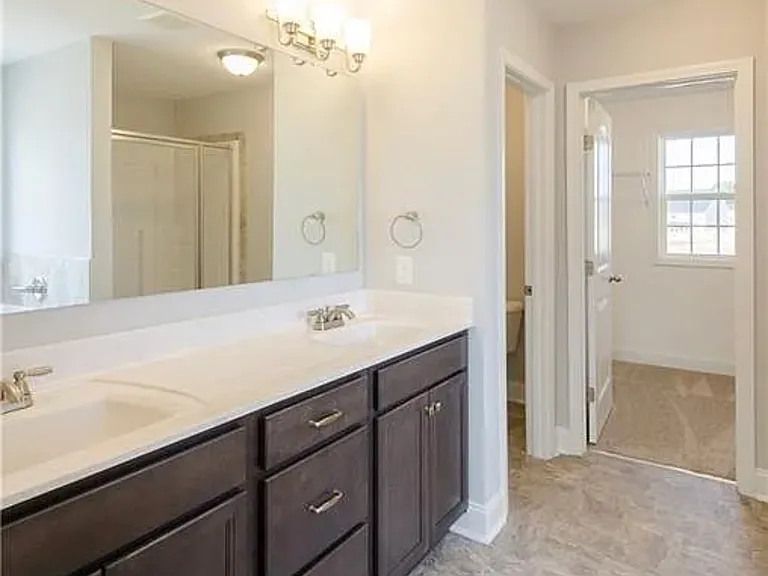 130 Brummel Ct — Photo 15