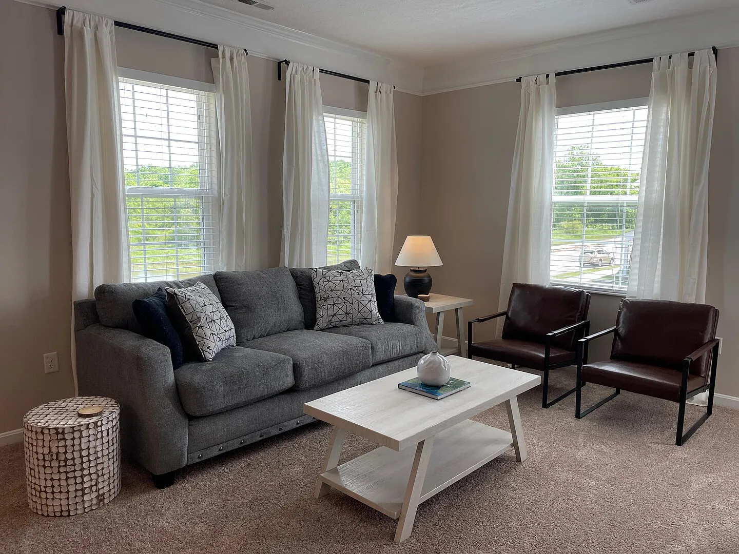 *Walk To The Park*2BR*Washer+Dryer*Pool*Gym — Photo 2
