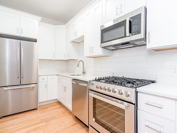 5th image of 24R Westland Ave Suite 1D