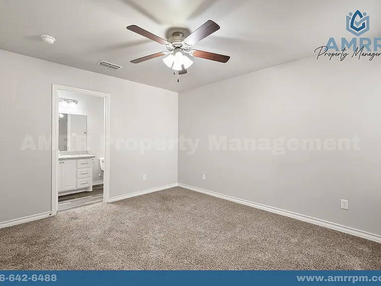 6040 24th St #32 — Photo 10