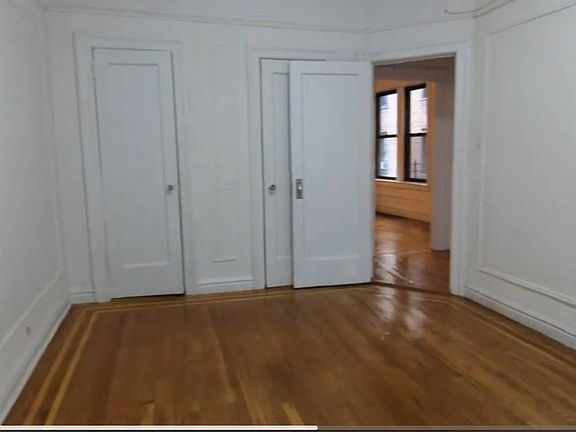 3rd image of 835 W 176th St APT 2B