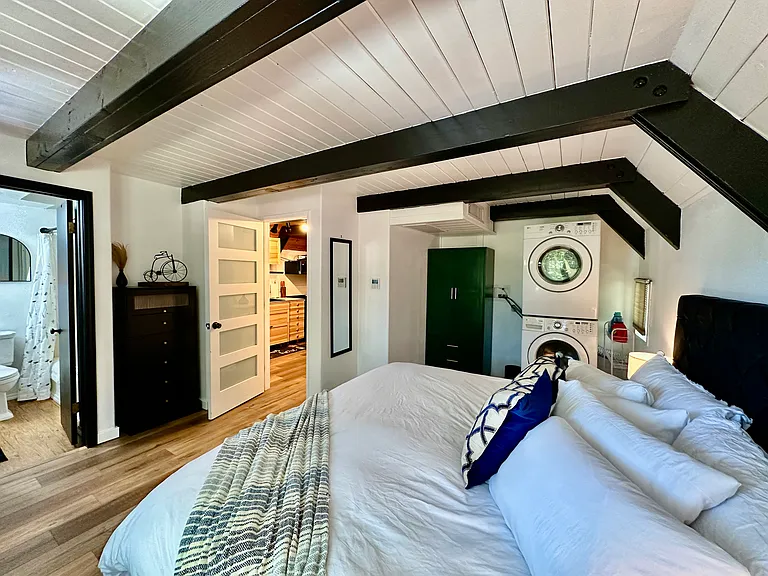 25245 Rosaline Rd — Photo 15