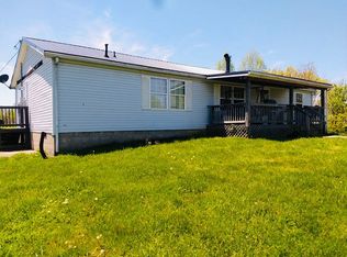 524 Hope School Rd, Rockport, WV 26169