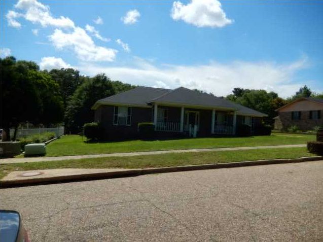2nd image of 3712 Norton Dr