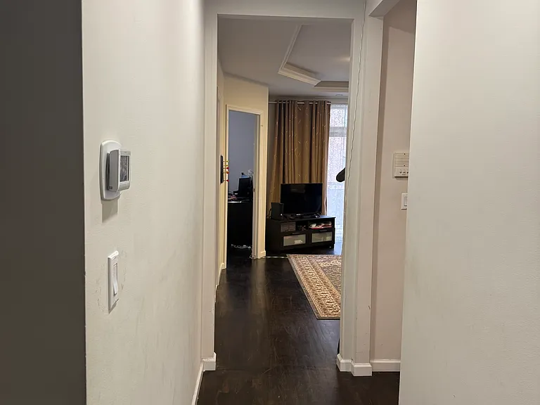 2788 E 16th St #3 — Photo 9
