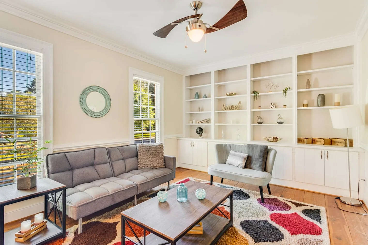 5 bed, 4.0 bath, 3401 sqft, $8,262 — Photo 2
