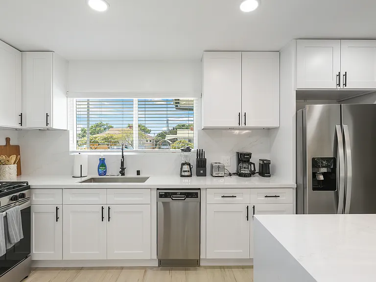 12662 Woodland Ln — Photo 33