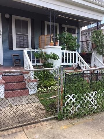 1st image of 3907 Toulouse St