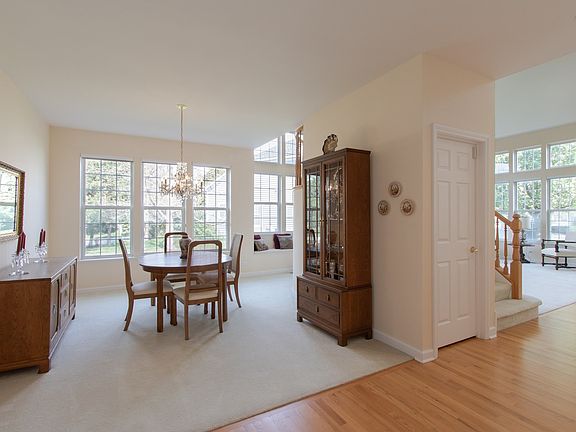 4th image of 724 Interlochen Ct