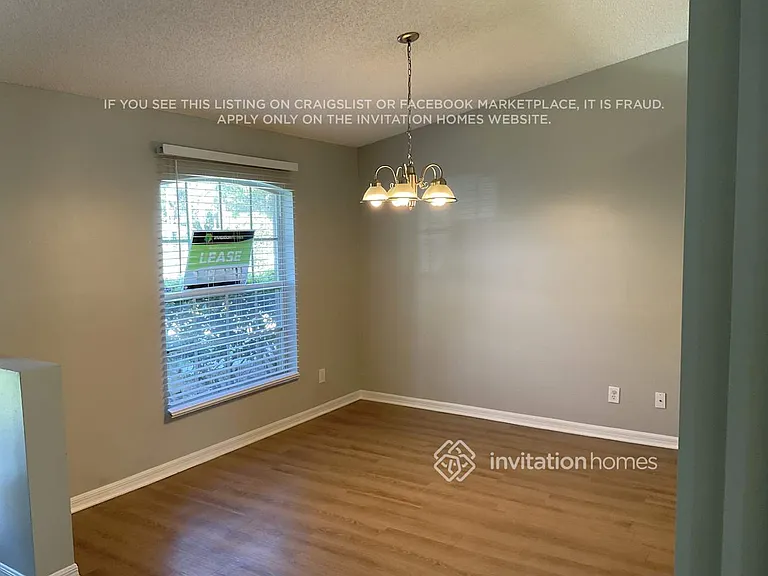 802 Autumn St SE — Photo 4
