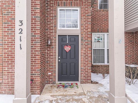 2nd image of 3211 Primrose Ln