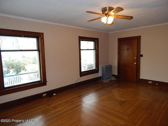 4th image of 69 Walnut St Floor 1