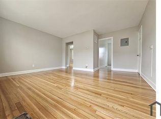 3907 Clarks Ln, Baltimore, MD 21215