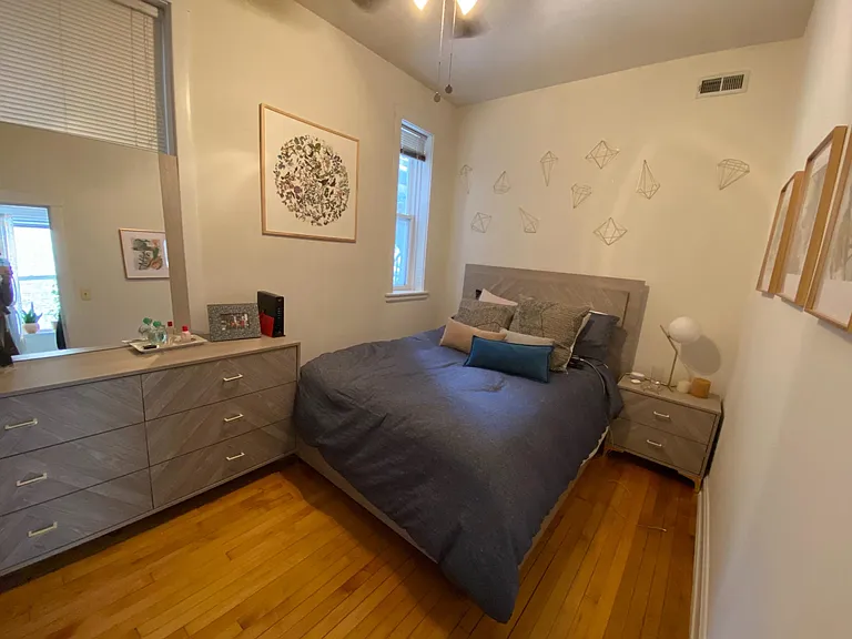 1434 N Greenview Ave #2R — Photo 8