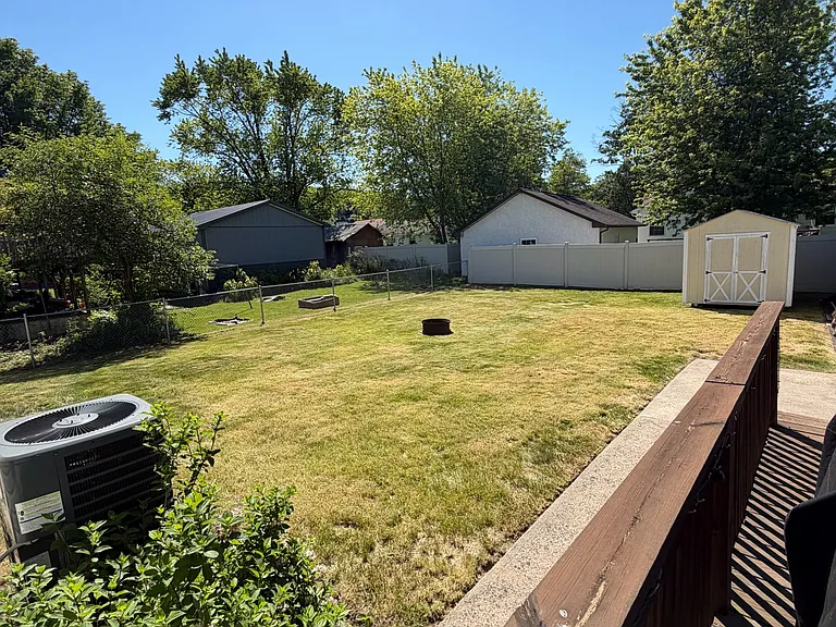 18 Hughes Ave — Photo 10