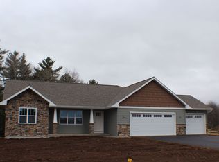 6300 Tranquil River Ln, Wausau, WI 54401