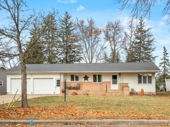 415 2nd St NW, New Richland, MN 56072
