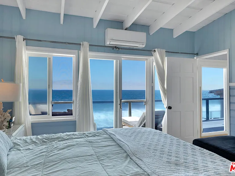24528 Malibu Rd — Photo 34