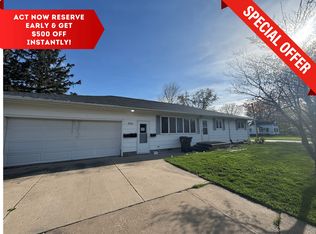 504 E Main St APT 1, Geneseo, IL 61254