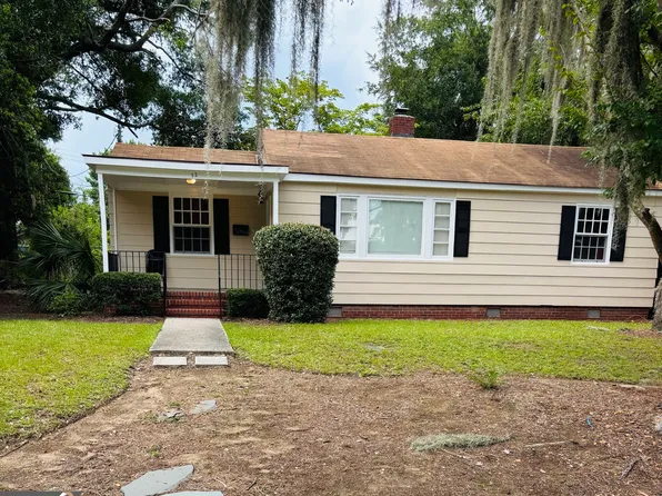 52 S Parkwood Dr, Savannah, GA 31404