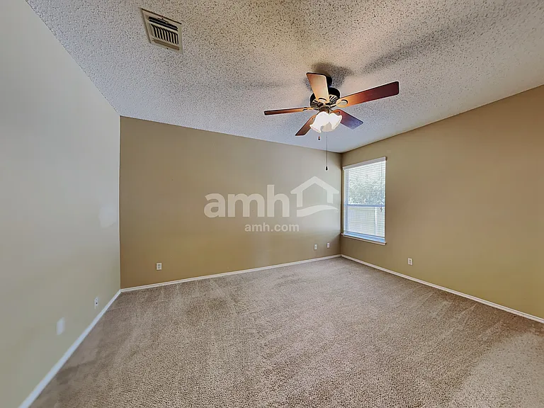 3904 Parkhaven Dr — Photo 9