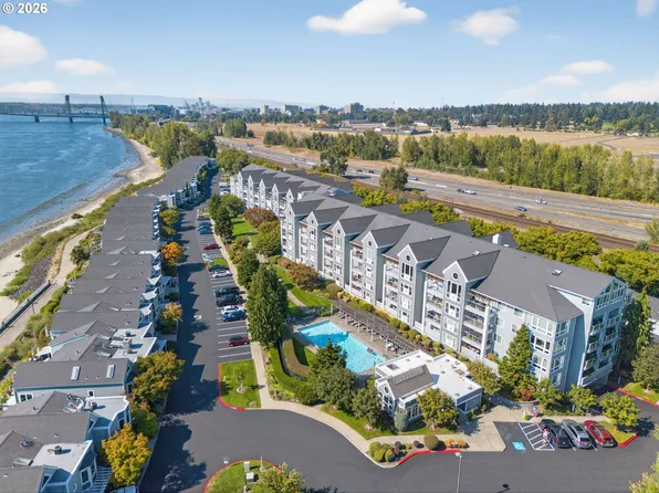 520 SE Columbia River Dr APT 326, Vancouver, WA 98661