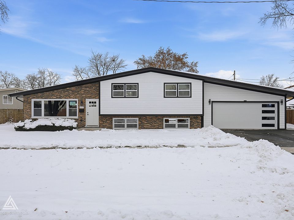 10738 S New England Ave, Worth, IL 60482 | Zillow