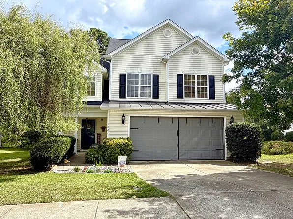 1421 Dexter Ridge Dr, Holly Springs, NC 27540
