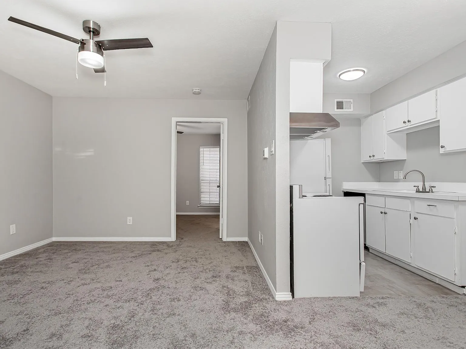 1 bed, 600 sqft, $895 — Photo 3