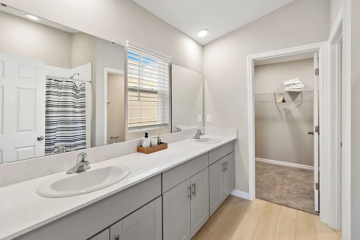 2441 Oakwood Ln — Photo 6