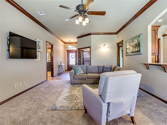 4th image of 3430 Eastridge Cir NE