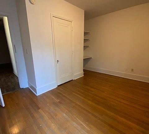 4th image of 650 Maxwelton Ct #1-7
