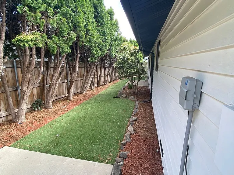 305 N 50th Ave — Photo 15