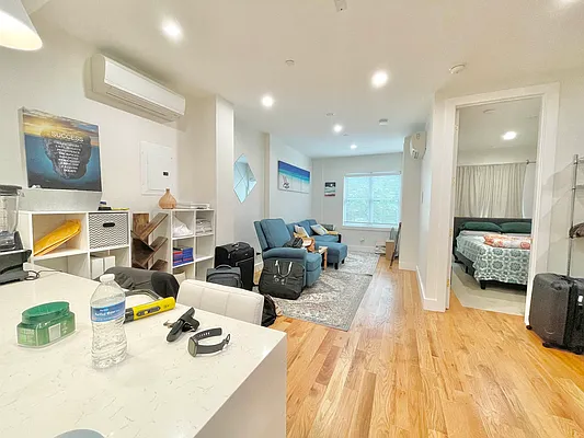 Rented by Doorway NYC, LLC | media 18