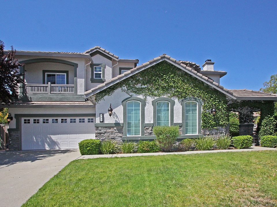 1st image of 332 Toscano Ct