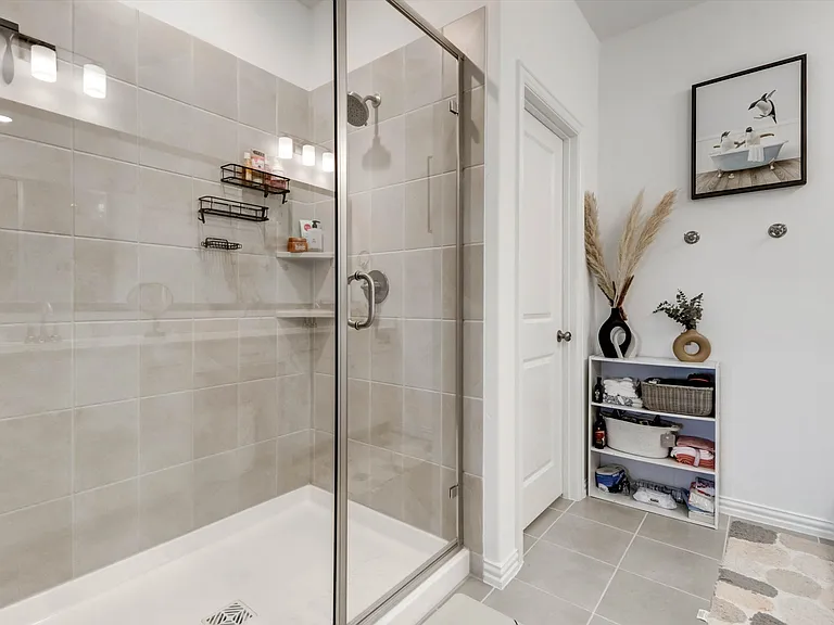 7031 Cedar Creek Dr — Photo 15