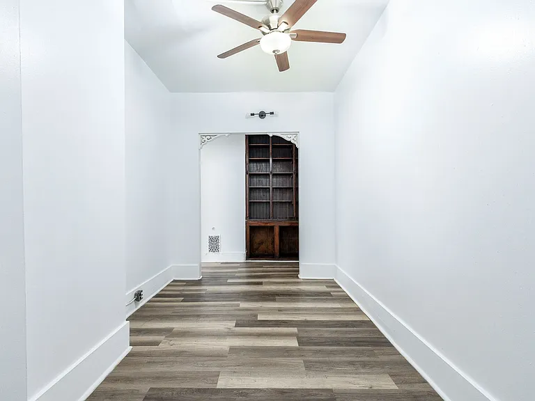 814 N Broad St — Photo 23