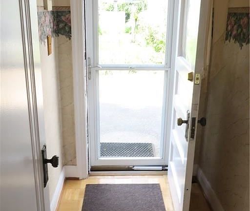 3rd image of 1822 Wellesley Dr