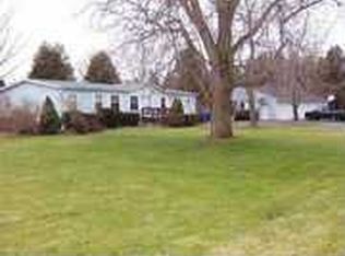 3235 Manchester Hopewell Townline Rd, Clifton Springs, NY 14432
