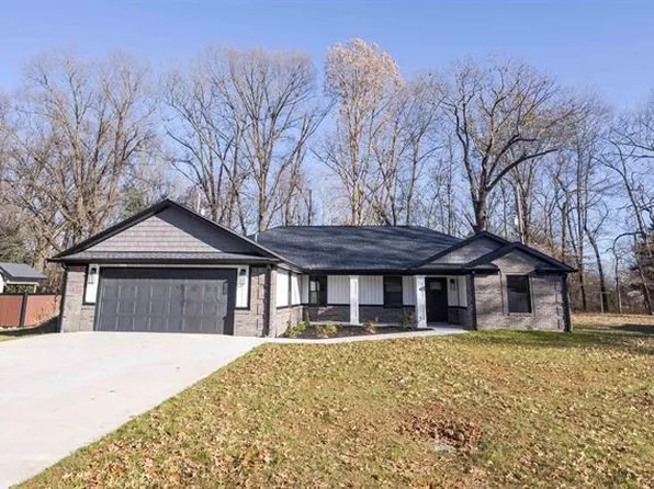 1125 Magnolia Dr, Fulton, KY 42041