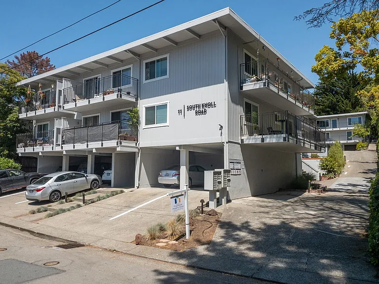 11 S Knoll Rd #15 — Photo 19