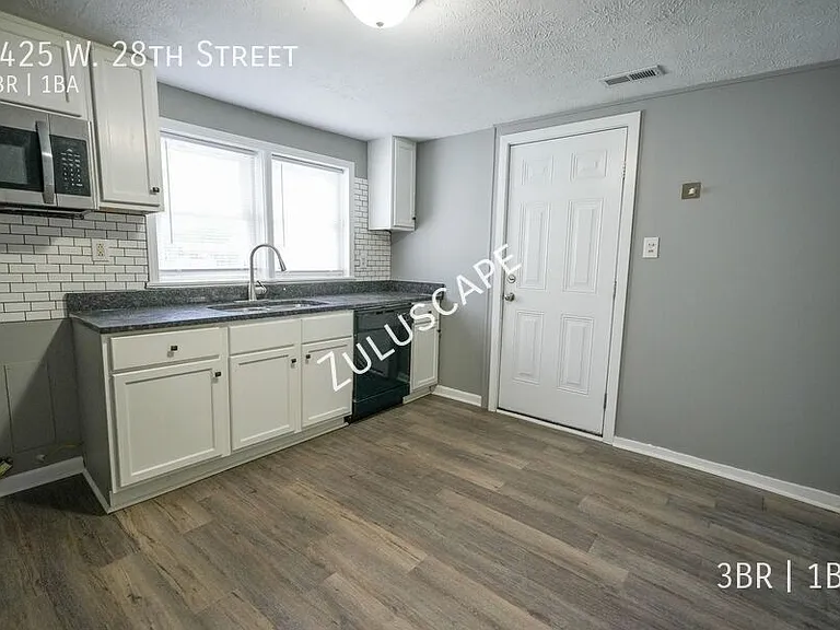 3425 W 28th St — Photo 7