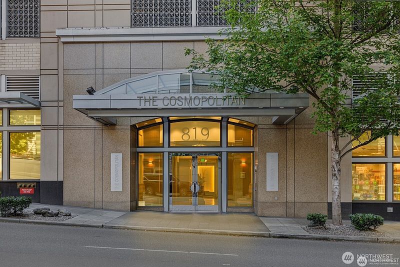 2nd image of 819 Virginia Street #2208