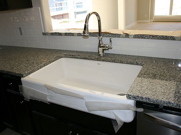 5th image of 7258 Adirondack Dr
