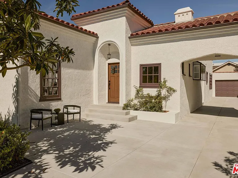 8607 Clifton Way — Photo 3