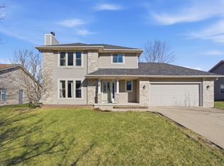 329 N Heatherstone Dr, Sun Prairie, WI 53590