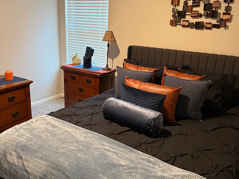 16413 Severn Ln — Photo 35
