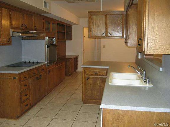 3rd image of 26717 Oakmont Dr