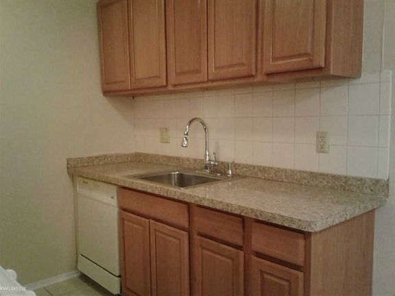 2nd image of 38290 Fairway Ct APT 147A