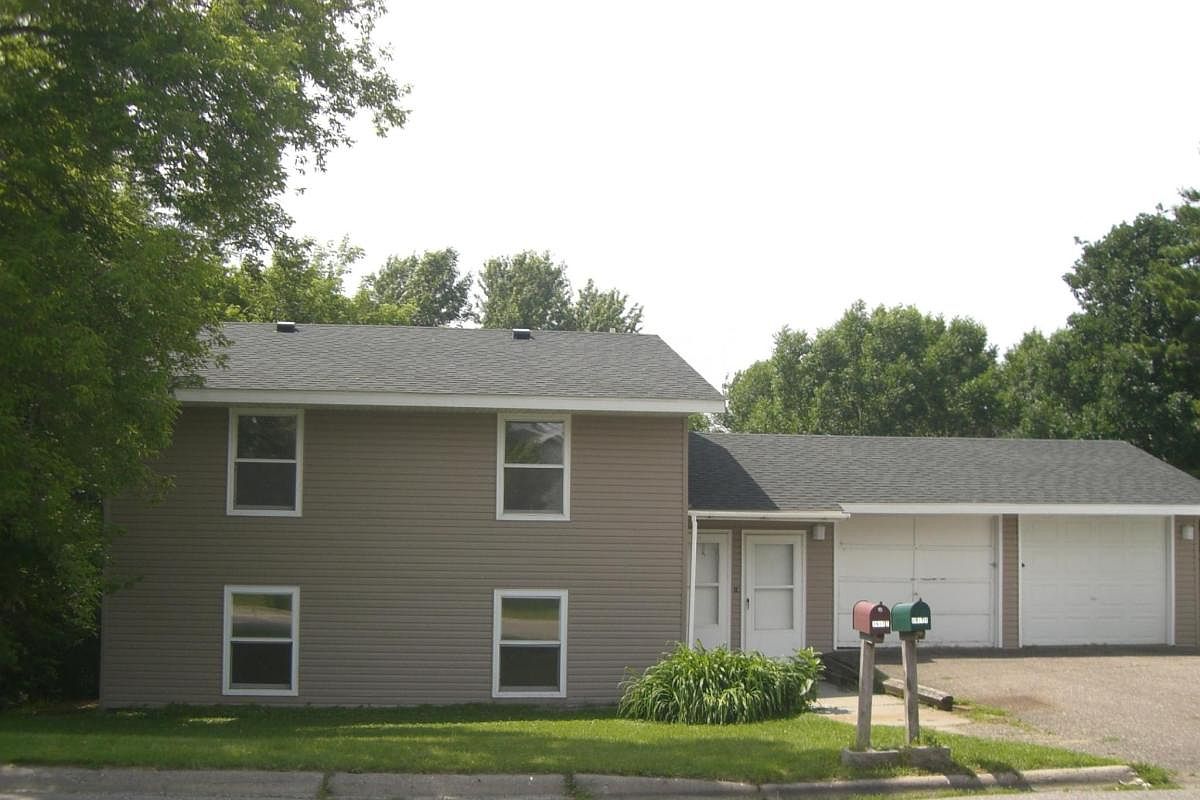611 Freeman Ave S 2, Delano, MN 55328 Zillow